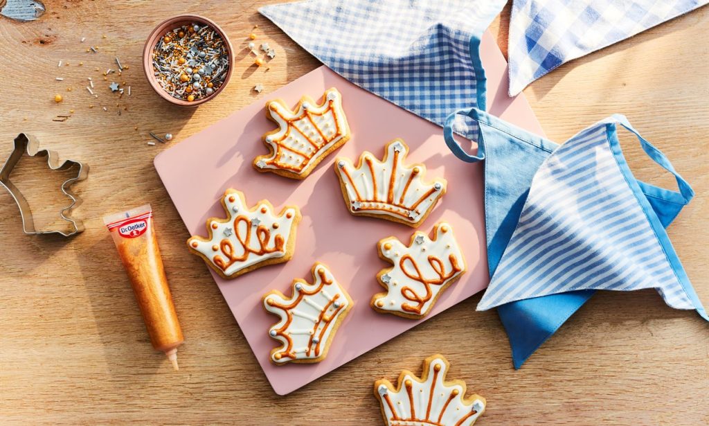 Crown Biscuits Recipe | Dr. Oetker