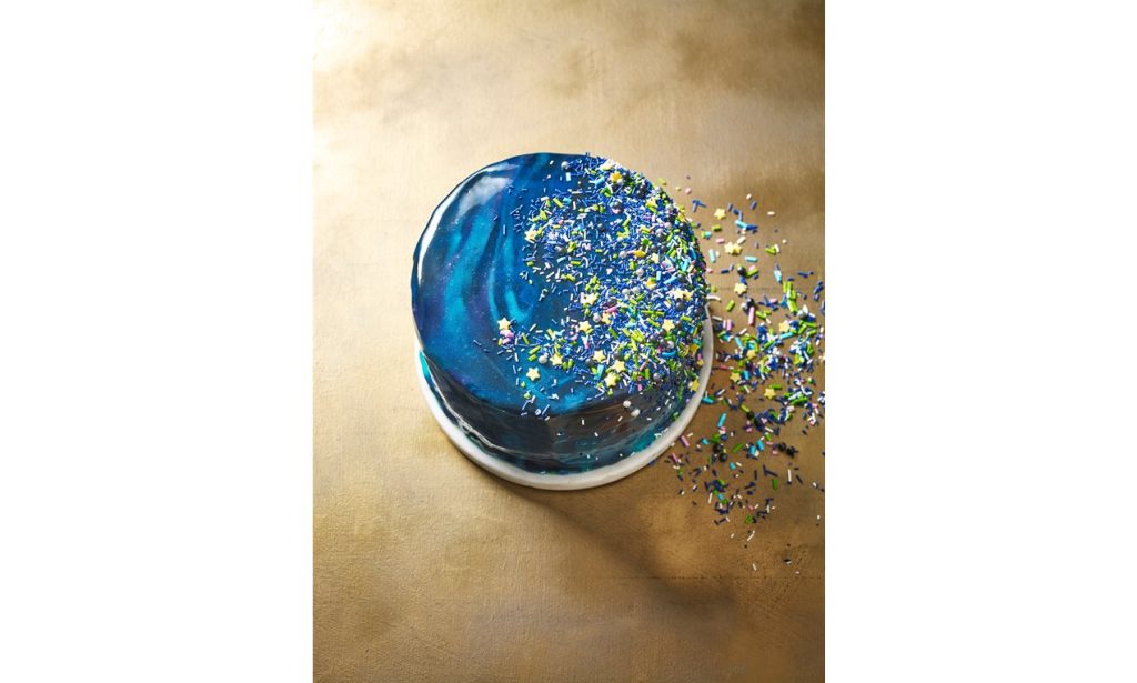 Ginger & Lime Galaxy Mirror Glaze Cake Recipe